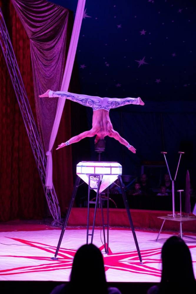 KV Circus Performer GAE events Dubai UAE 12