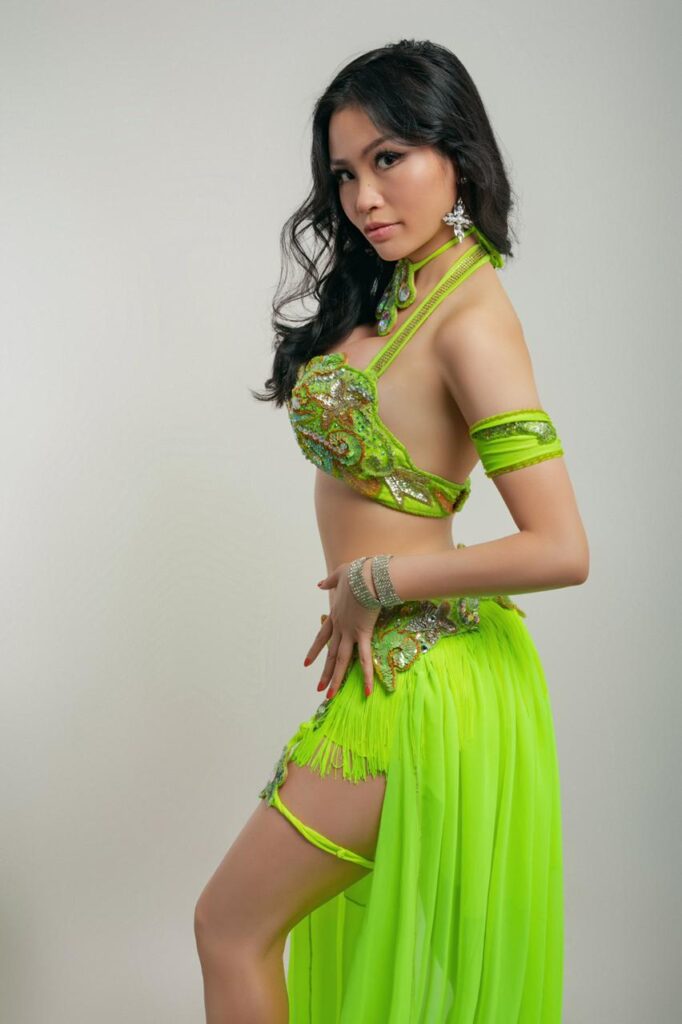 LQ Chinese Belly Dancer Gae events Dubai UAE 5