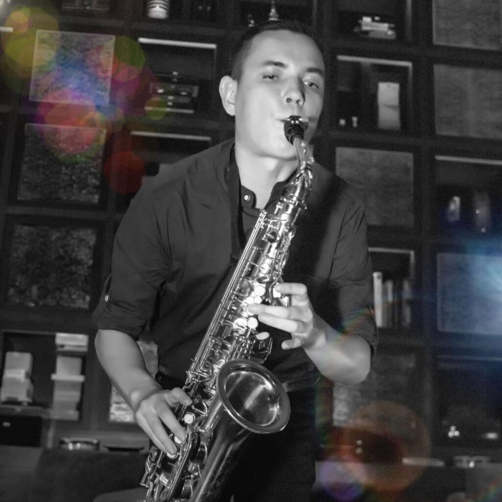 RE Saxophonist GAE Events Dubai UAE 1
