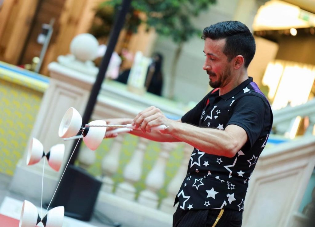 LM Juggler Diabolo Artist Interactive Event GAE EVENTS DUBAI UAE 17