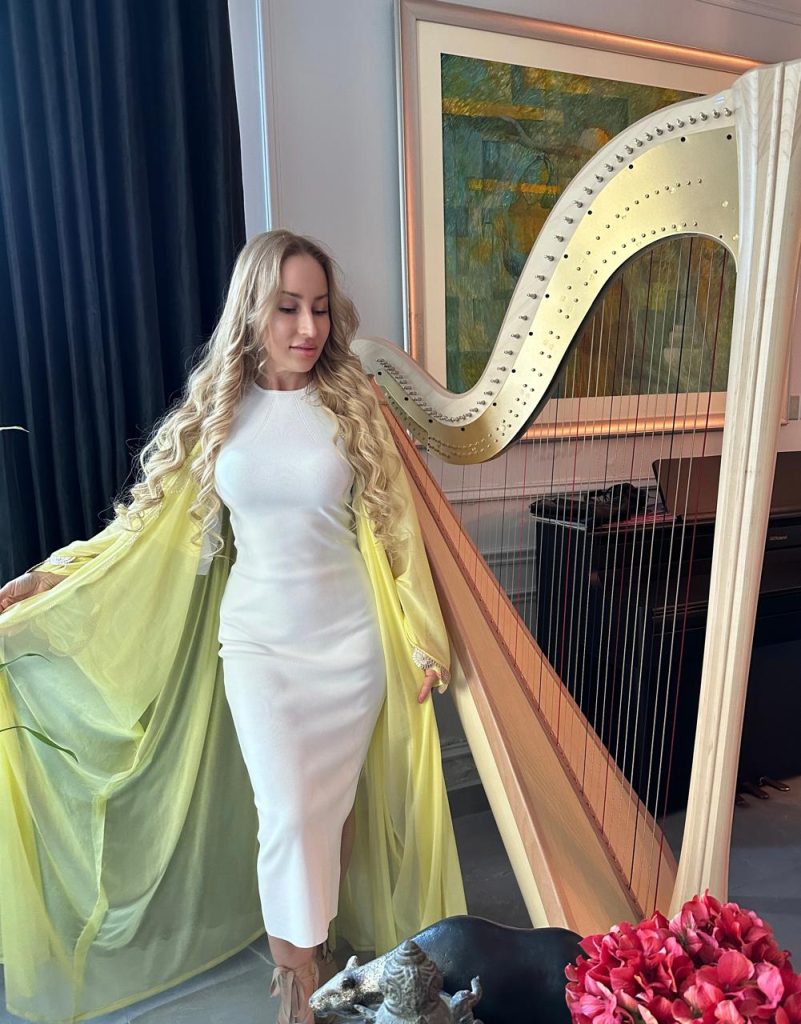 VA Harpist Gae Events Dubai Uae 3