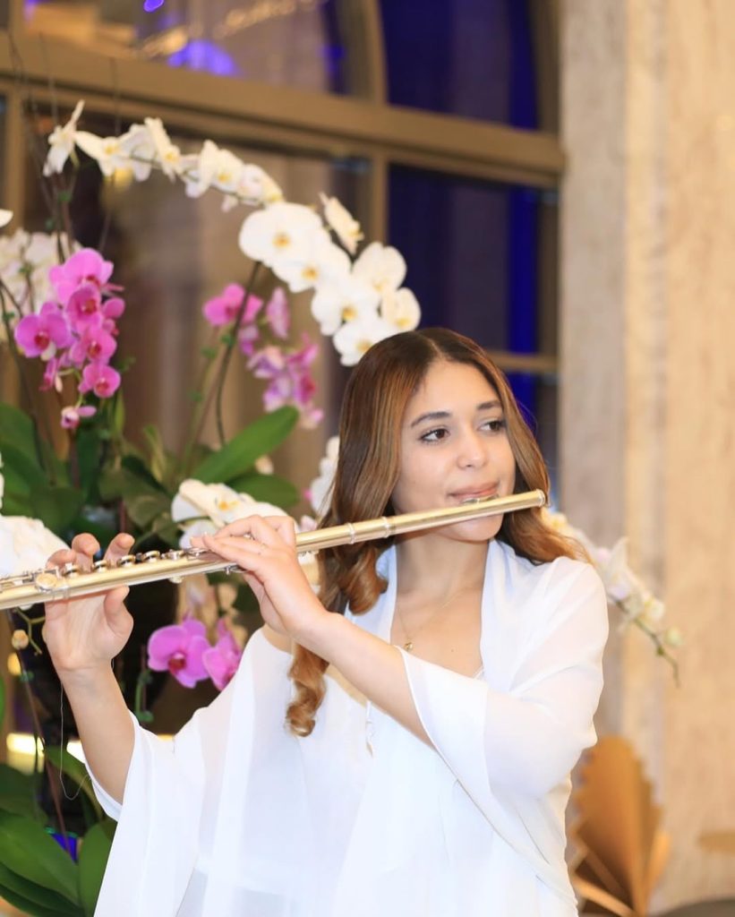 LR Flute Player GAE Events Dubai UAE (3)