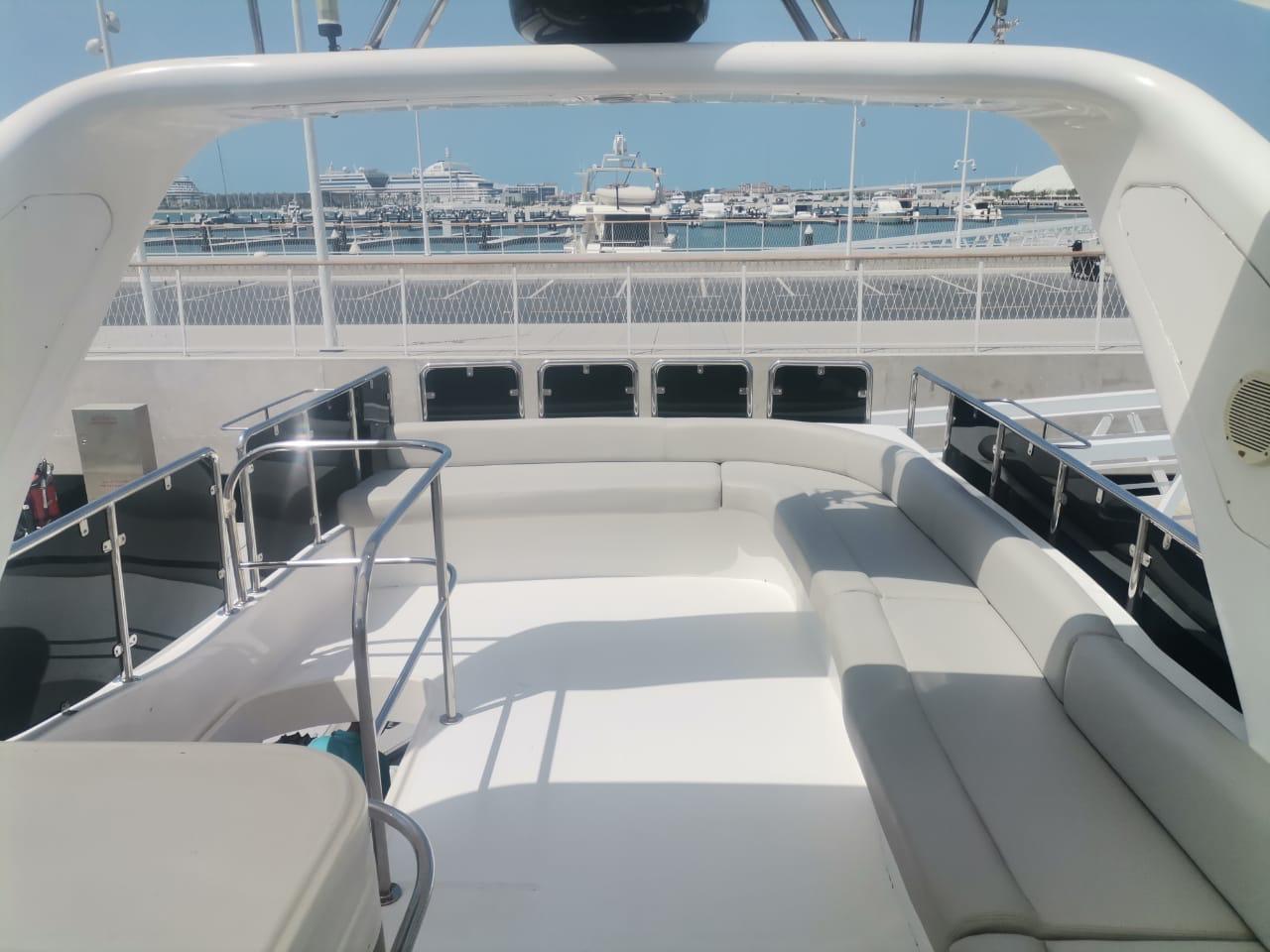 Empress Yacht 9