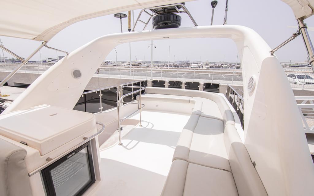 Empress Yacht 4
